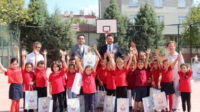 Sn. Talay, İlçemizdeki Okulları Ziyaret Etti.