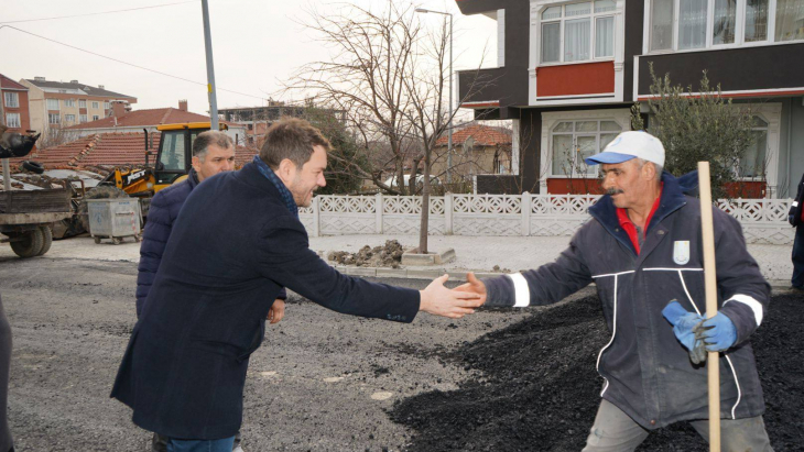 Başkan Talay Beylik Mahallemizde Devam Eden Üstyapı Çalışmalarını Yerinde İnceledi.