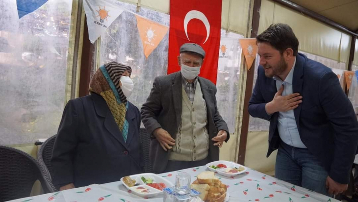 Başkan Talay Ak Parti İlçe Başkanlığı Tarafından 1 Ekim Dünya #Yaşlılar günü doğrultusunda düzenlenen Sabah kahvaltısında katılım sağladı