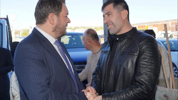 Hemşehrilerimizin hal ve hatırlarını sorduk, çalışmalarında kolaylık ve bereketli kazançlar diledik.