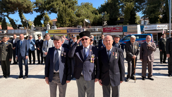 Bu cennet toprakları aziz milletimize vatan kılmak için kanıyla canıyla mücadele veren tüm gazilerimizin Gaziler Günü kutlu olsun.