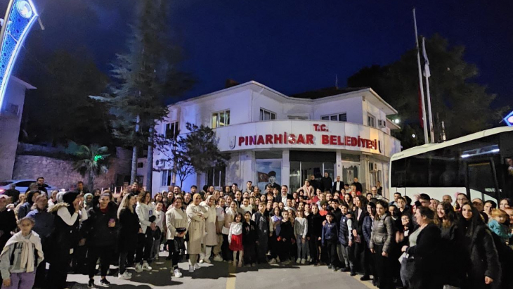 Yüzlerce Pınarhisarlı hemşehrimizle, 10 Kasım'da sinemalarda yayınlanan Atatürk filmine gittik