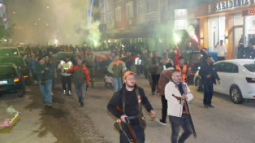 Pınarhisar’ımızın düşman işgalinden kurtuluşunun 103. yıl dönümünde, şanlı destanımızın aziz kahramanlarını yüzlerce hemşehrimizin katılımıyla gerçekleştirdiğimiz Kurtuluş Korteji Saygı Yürüyüşü ile andık.