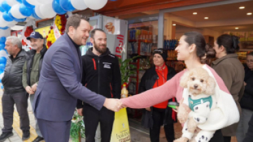 İlçemiz Balıklı Meydan’da hizmete açılan Elif Market’in açılışını gerçekleştirdik.