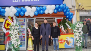 İlçemiz Balıklı Meydan’da hizmete açılan Elif Market’in açılışını gerçekleştirdik.