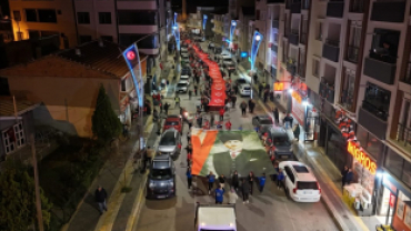 Cumhuriyetimizin 102. yılı dolayısıyla düzenlediğimiz Cumhuriyet Yürüyüşü ve Havai Fişek Gösterisi ile Pınarhisar sokakları kırmızı beyaza büründü.