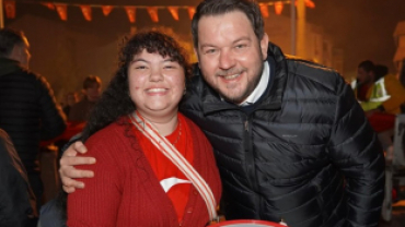 Cumhuriyetimizin 102. yılı dolayısıyla düzenlediğimiz Cumhuriyet Yürüyüşü ve Havai Fişek Gösterisi ile Pınarhisar sokakları kırmızı beyaza büründü.