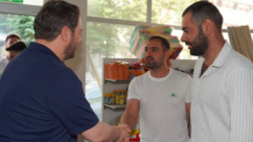Esnaf Kahvaltısı, tüm esnaflarımıza hayırlı ve bereketli kazançlar diliyorum.