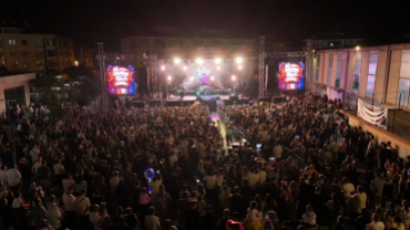 14.Geleneksel Pınarhisar Gençlik ve Modifiye Festivalimizde, Trakyalı hemşehrimiz Mert İnan ve kıymetli orkestrası sahneyi adeta ateşe verdi.