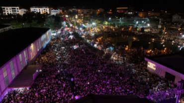 Festivalimizin üçüncü gününde, Türk rap müziğinin efsane ismi Sagopa Kajmer, Pınarhisar’ımızda muhteşem bir geceye imza attı.