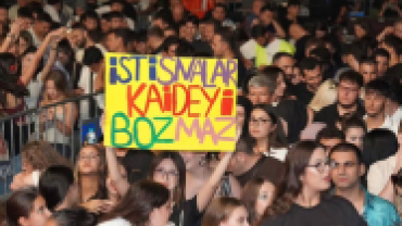 Festivalimizin üçüncü gününde, Türk rap müziğinin efsane ismi Sagopa Kajmer, Pınarhisar’ımızda muhteşem bir geceye imza attı.