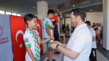 Millet Bahçesi’nde düzenlenen “İrade Bizim, Zafer Bizim” Satranç Turnuvası tamamlandı.