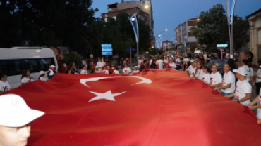 15 Temmuz Demokrasi ve Millî Birlik Günü’nün 10. yıl dönümünde, ilçemizde düzenlediğimiz Demokrasi ve Millî Birlik Yürüyüşü’nü birlik, beraberlik ve kardeşlik ruhu içerisinde gerçekleştirdik.