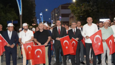 15 Temmuz Demokrasi ve Millî Birlik Günü’nün 10. yıl dönümünde, ilçemizde düzenlediğimiz Demokrasi ve Millî Birlik Yürüyüşü’nü birlik, beraberlik ve kardeşlik ruhu içerisinde gerçekleştirdik.