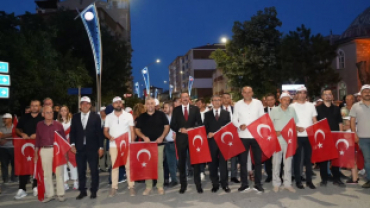 15 Temmuz Demokrasi ve Millî Birlik Günü’nün 10. yıl dönümünde, ilçemizde düzenlediğimiz Demokrasi ve Millî Birlik Yürüyüşü’nü birlik, beraberlik ve kardeşlik ruhu içerisinde gerçekleştirdik.