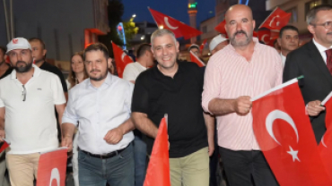 15 Temmuz Demokrasi ve Millî Birlik Günü’nün 10. yıl dönümünde, ilçemizde düzenlediğimiz Demokrasi ve Millî Birlik Yürüyüşü’nü birlik, beraberlik ve kardeşlik ruhu içerisinde gerçekleştirdik.