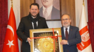 Sayın İsmail Hakkı Turunç, Sayın Hüseyin Can, Sayın İlhami Çil ve Sayın Doğukan Önal’ı belediyemizde misafir ettik.