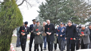 18 Mart Şehitler Günü ve Çanakkale Zaferi’nin 111. yıl dönümü kapsamında düzenlenen anma programı, büyük bir saygı, vakar ve duygu yoğunluğu içerisinde gerçekleşti.