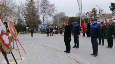 18 Mart Şehitler Günü ve Çanakkale Zaferi’nin 111. yıl dönümü kapsamında düzenlenen anma programı, büyük bir saygı, vakar ve duygu yoğunluğu içerisinde gerçekleşti.