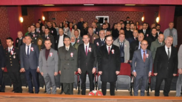 18 Mart Şehitler Günü ve Çanakkale Zaferi’nin 111. yıl dönümü kapsamında düzenlenen anma programı, büyük bir saygı, vakar ve duygu yoğunluğu içerisinde gerçekleşti.