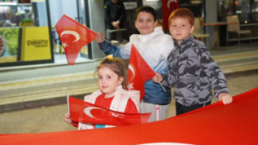 19 Mayıs Atatürk’ü Anma, Gençlik ve Spor Bayramı dolayısıyla ilçemizde düzenlediğimiz Gençlik Yürüyüşü ile bayram coşkumuzu hep birlikte taçlandırdık.