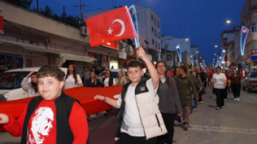 19 Mayıs Atatürk’ü Anma, Gençlik ve Spor Bayramı dolayısıyla ilçemizde düzenlediğimiz Gençlik Yürüyüşü ile bayram coşkumuzu hep birlikte taçlandırdık.