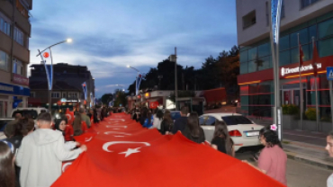 19 Mayıs Atatürk’ü Anma, Gençlik ve Spor Bayramı dolayısıyla ilçemizde düzenlediğimiz Gençlik Yürüyüşü ile bayram coşkumuzu hep birlikte taçlandırdık.
