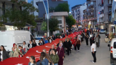 19 Mayıs Atatürk’ü Anma, Gençlik ve Spor Bayramı dolayısıyla ilçemizde düzenlediğimiz Gençlik Yürüyüşü ile bayram coşkumuzu hep birlikte taçlandırdık.