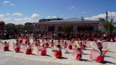 23 Nisan Ulusal Egemenlik ve Çocuk Bayramımız Kutlu Olsun.