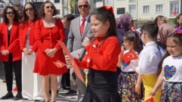 23 Nisan Ulusal Egemenlik ve Çocuk Bayramımız Kutlu Olsun.