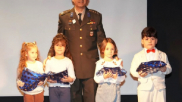 24 Kasım Öğretmenler Günü kapsamında, Pınarhisar Halk Eğitimi Merkezi Salonu’nda Pınarhisar Anaokulu ve Lisesi öğretmenlerimizin hazırladığı anlamlı programı izledik.