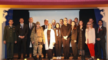 24 Kasım Öğretmenler Günü kapsamında, Pınarhisar Halk Eğitimi Merkezi Salonu’nda Pınarhisar Anaokulu ve Lisesi öğretmenlerimizin hazırladığı anlamlı programı izledik.