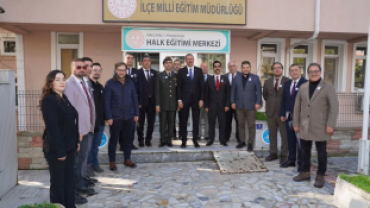 24 Kasım Öğretmenler Günü kapsamında, Pınarhisar Halk Eğitimi Merkezi Salonu’nda Pınarhisar Anaokulu ve Lisesi öğretmenlerimizin hazırladığı anlamlı programı izledik.