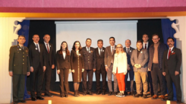 24 Kasım Öğretmenler Günü kapsamında, Pınarhisar Halk Eğitimi Merkezi Salonu’nda Pınarhisar Anaokulu ve Lisesi öğretmenlerimizin hazırladığı anlamlı programı izledik.