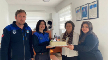 24 Kasım Öğretmenler Günü vesilesiyle ilçemizdeki okulları ziyaret ederek öğretmenlerimizin Öğretmenler Günü’nü tebrik ettik