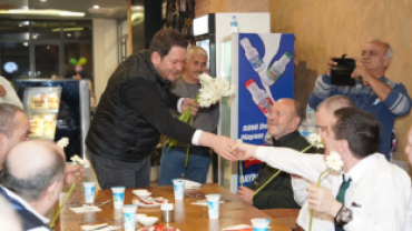 3 Aralık Dünya Engelliler Günü kapsamında ilçemizdeki özel bireylerimizi Pınarhisar Millet Kafe ve Restoran’da misafir ettik.