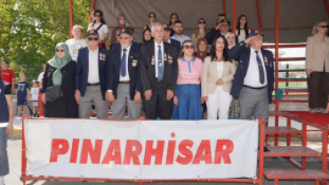 30 Ağustos Zafer Bayramı’nın yıl dönümü, ilçemizde düzenlenen tören ve etkinliklerle büyük bir gurur ve coşkuyla kutlandı.