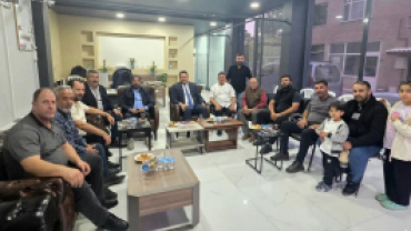 İlçemizde elim bir trafik kazası geçiren kıymetli abimiz Burhan Ataş’ın ailesine geçmiş olsun ziyaretinde bulunduk.