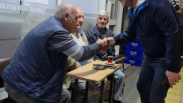 Diklitaş’ta esnafımızı ve vatandaşlarımızı ziyaret ederek hâl ve hatırlarını sorduk.