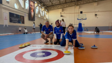 Ailemle El Ele Floor Curling Zafer Kupası Turnuvası