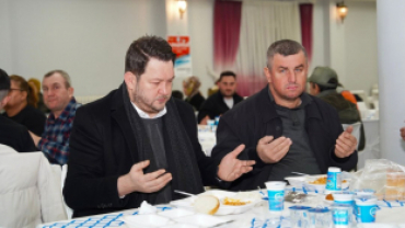 Pınarhisar Kuşçular Derneğimiz tarafından düzenlenen iftar programında, kıymetli dernek üyelerimizle bir araya gelerek oruçlarımızı hep birlikte açtık.