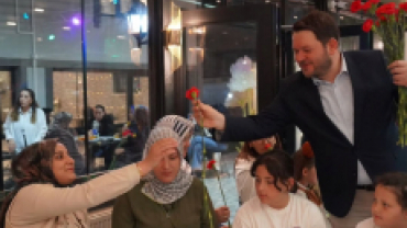 Anneler Günü’ne özel düzenlediğimiz programımızda kıymetli annelerimiz ve anne adaylarımızla bir araya gelmenin mutluluğunu yaşadık.