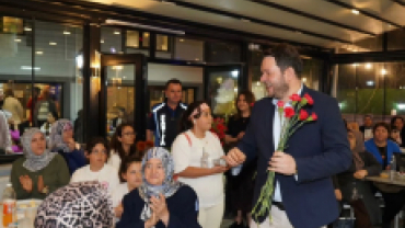 Anneler Günü’ne özel düzenlediğimiz programımızda kıymetli annelerimiz ve anne adaylarımızla bir araya gelmenin mutluluğunu yaşadık.