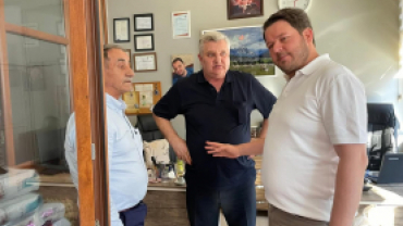 Balıklı Esnafımızı ve vatandaşlarımızı ziyaret edip hal hatırlarını sorduk. Tüm esnafımıza hayırlı ve bereketli kazançlar dileriz.