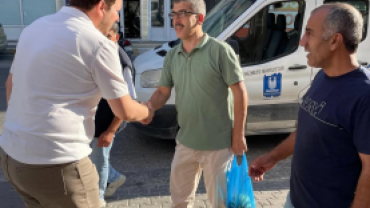 Balıklı Esnafımızı ve vatandaşlarımızı ziyaret edip hal hatırlarını sorduk. Tüm esnafımıza hayırlı ve bereketli kazançlar dileriz.