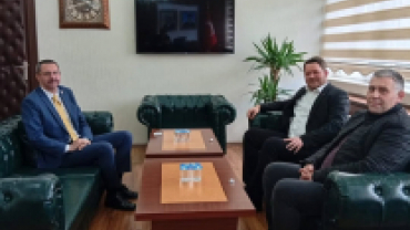 Belediye Meclis Üyemiz Sayın Serhat Özgen’i, Belediye Başkan Yardımcılığı görevine atamış bulunmaktayız.