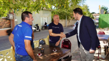 Beylik Mahallemizde bulunan Çınaraltı Kıraathanesi’ni ziyaret ederek kıymetli hemşehrilerimizle bir araya geldik.