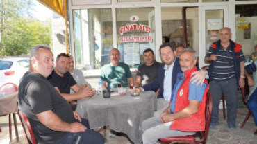 Beylik Mahallemizde bulunan Çınaraltı Kıraathanesi’ni ziyaret ederek kıymetli hemşehrilerimizle bir araya geldik.