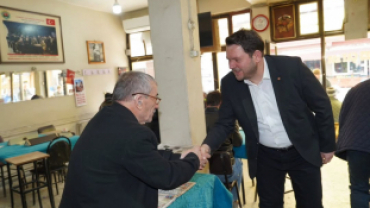 İlçemize değer katan, esnafımıza güç veren bu güzel işletmenin hayırlı olmasını diliyor; Fatih kardeşimize bol kazançlar, bereketli ve başarılı işler temenni ediyorum.