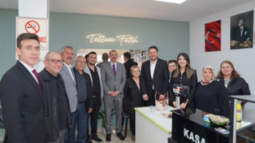 İlçemize değer katan, esnafımıza güç veren bu güzel işletmenin hayırlı olmasını diliyor; Fatih kardeşimize bol kazançlar, bereketli ve başarılı işler temenni ediyorum.